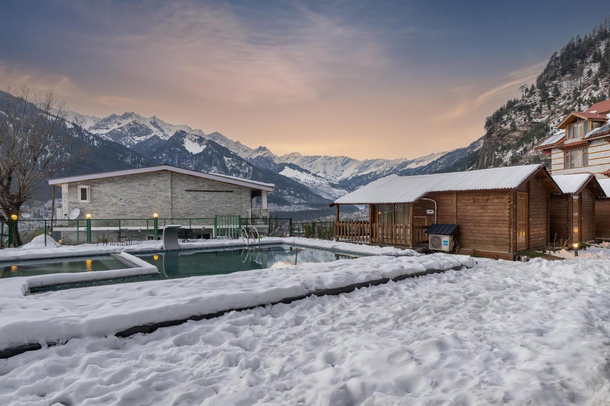 Echor Himalayan Heights Luxe Manali Hotel Exterior foto